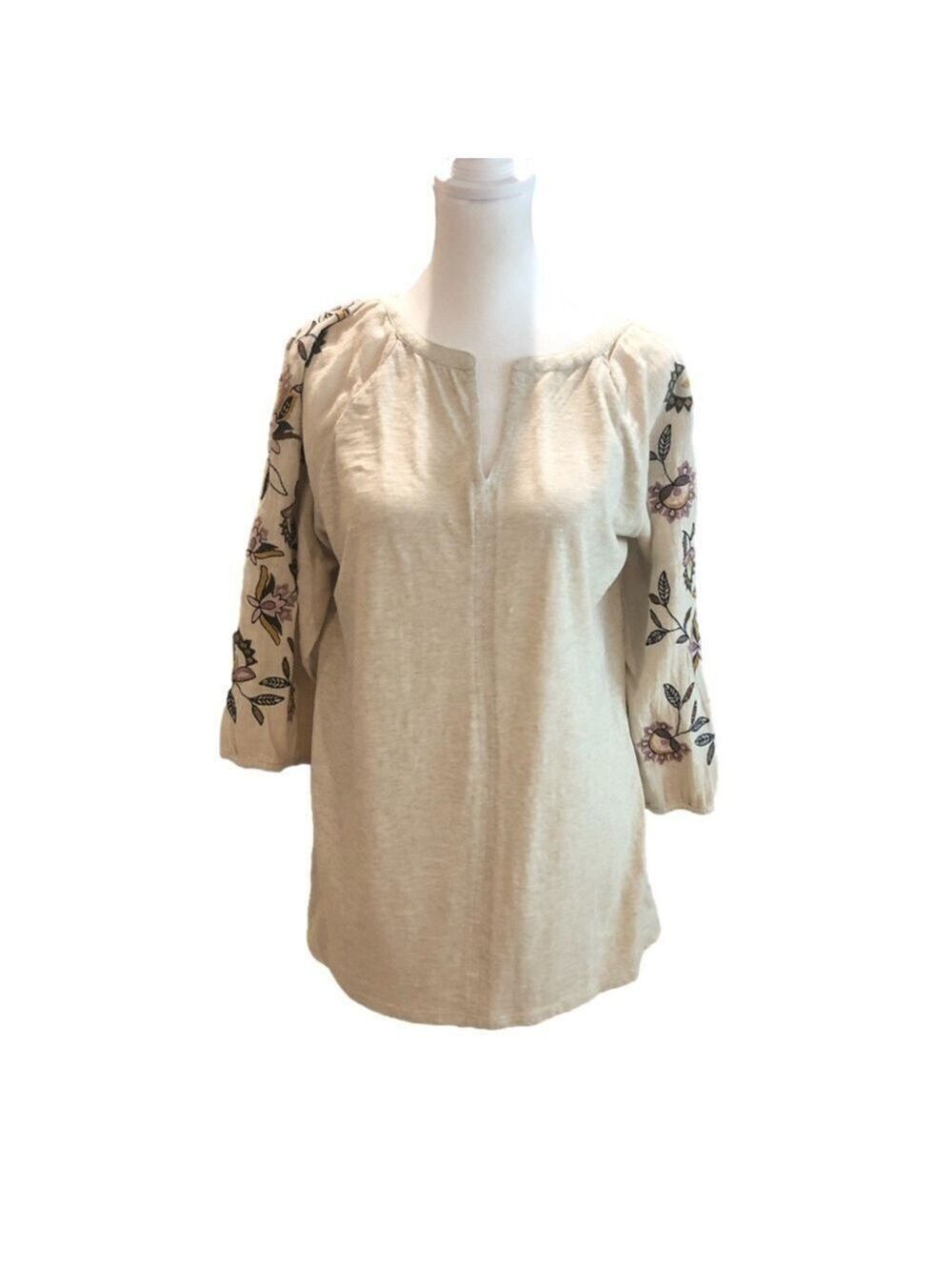 J Jill Size M petite oatmeal color top with embroidered sleeves v-neck